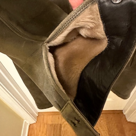 Overland Sheepskin coat. Never worn. - Picture 5 of 8